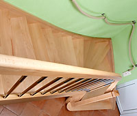 Stringer stairs with railing: wood + stainless steel ENERGY solutions